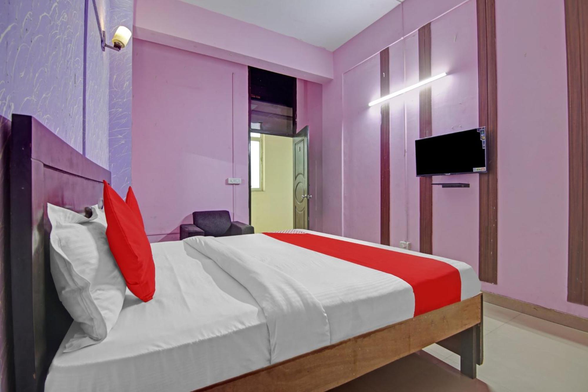Hotel O Glorious Stayz Нойда Экстерьер фото